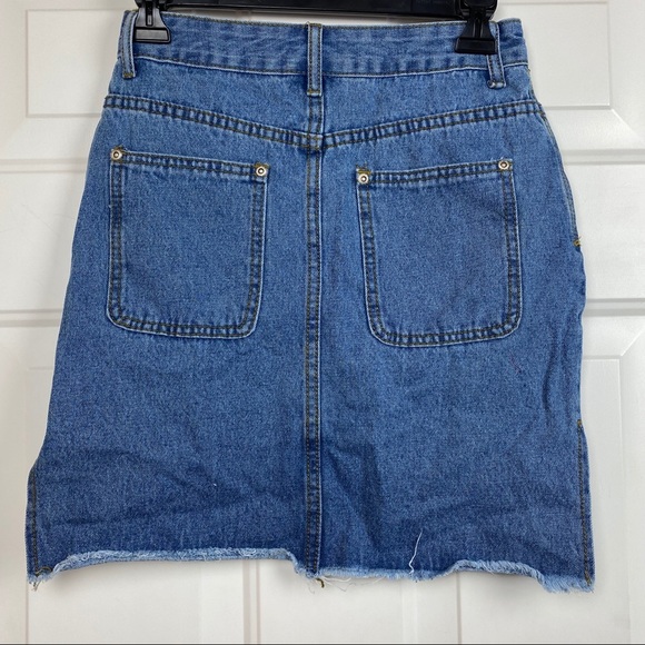 BOOHOO Annabell Ripped Hem Denim Skirt size 2 NWT - Picture 7 of 7